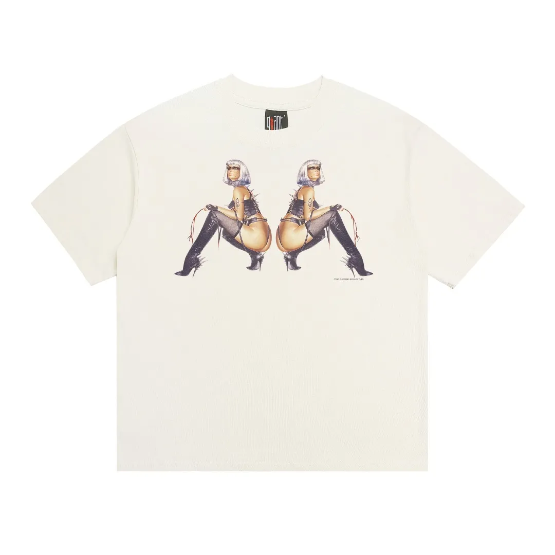 Mechao Saint Michael Hajime Sorayama co-branded retro distressed printed short-sleeved T-shirt with digital white ink direct printing, breathable fabric, and clear three-dimensional pattern. Fabric: Double yarn 240g Style number: S962 Size: S-M-L-XL Color: Off-white Price: P110